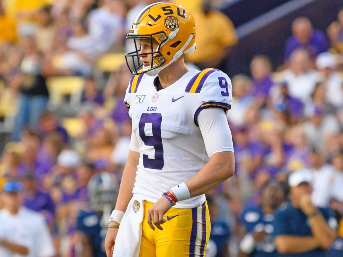 Lsu Heads Outdoors For Practice; Offense Catches Eye Of Sec