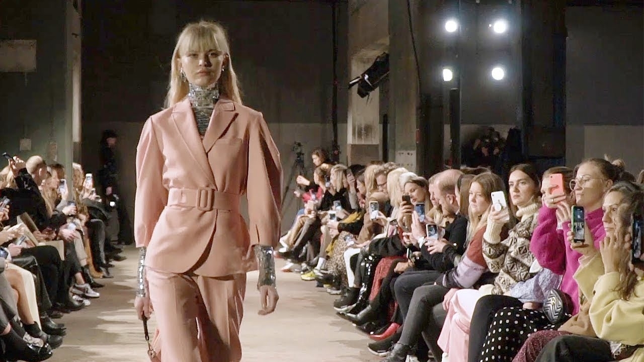 Lala Berlin | Fall Winter 2020/2021 | Highlights - Youtube