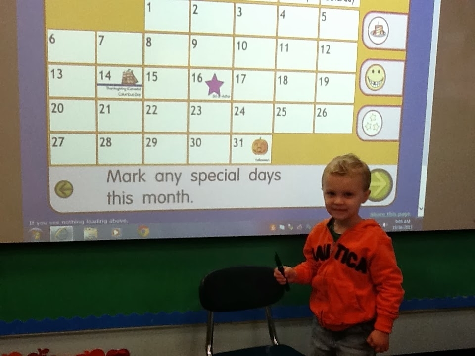 make a november calendar at starfall