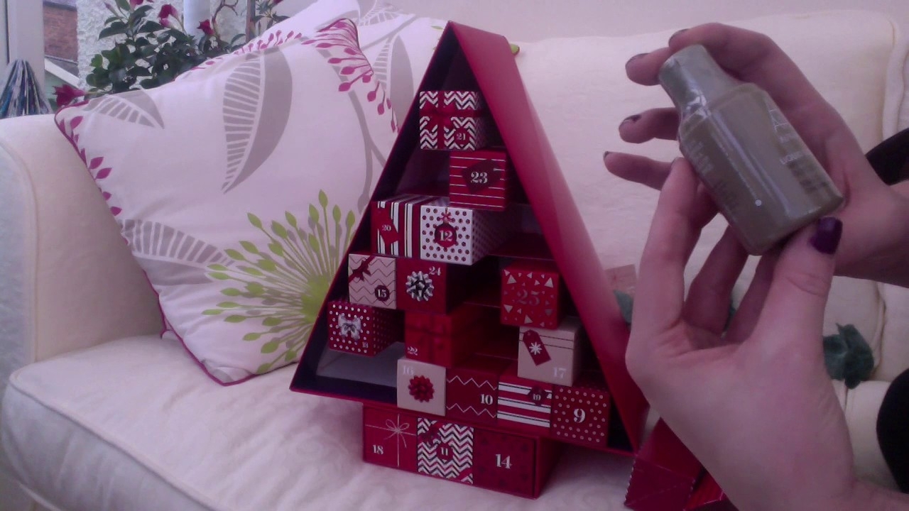 Marks &amp; Spencers Beauty Advent Calendar - Youtube